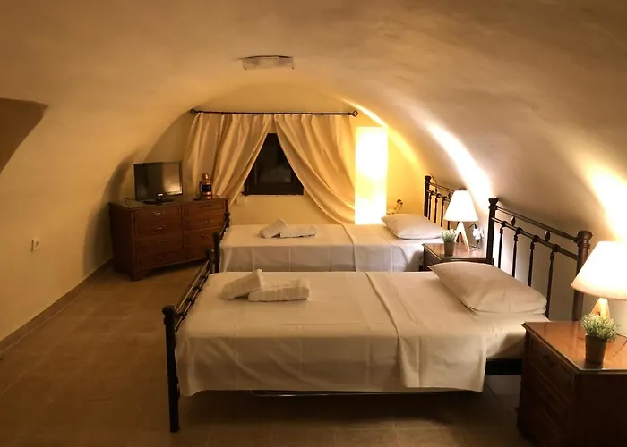 Kamares Cave House 3