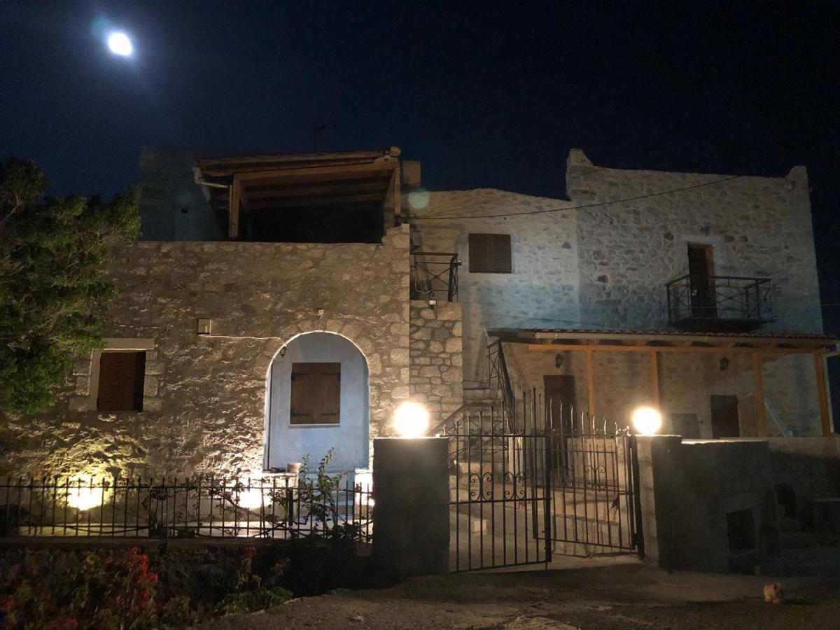 Kamares Cave House 3 Apartment