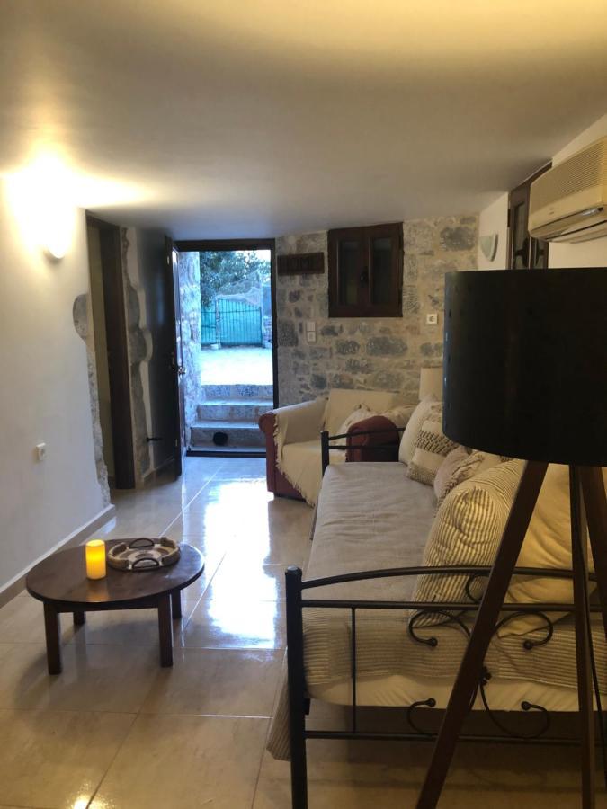 Kamares Cave House 3 Apartment *