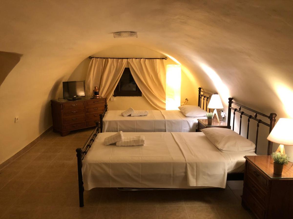 Kamares Cave House 3 *
